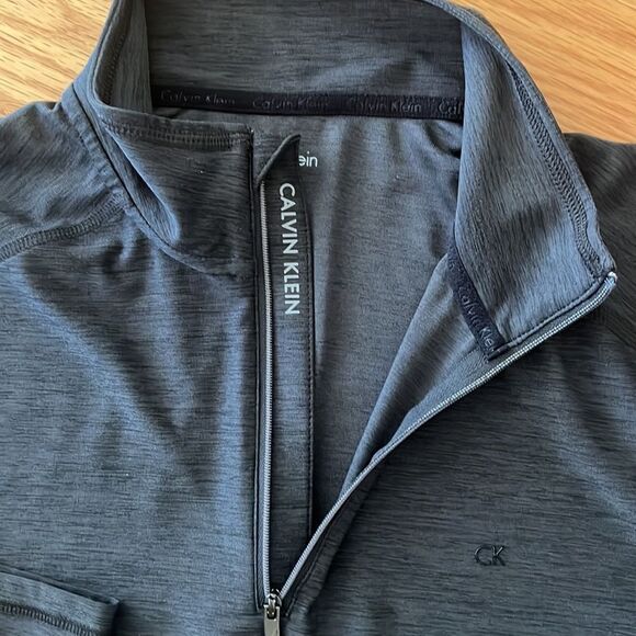 Calvin Klein dark charcoal gray Monogram Logo T-Neck Sweatshirt Sweater S adult - Picture 4 of 4